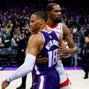 天博体育app下载-场均19分9助，带队连续爆冷，球队摆烂但我不摆！你确实应该离开